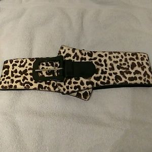 White house black market belt